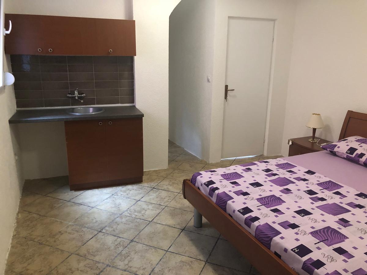Apartmani Pavicevic ポドゴリツァ エクステリア 写真